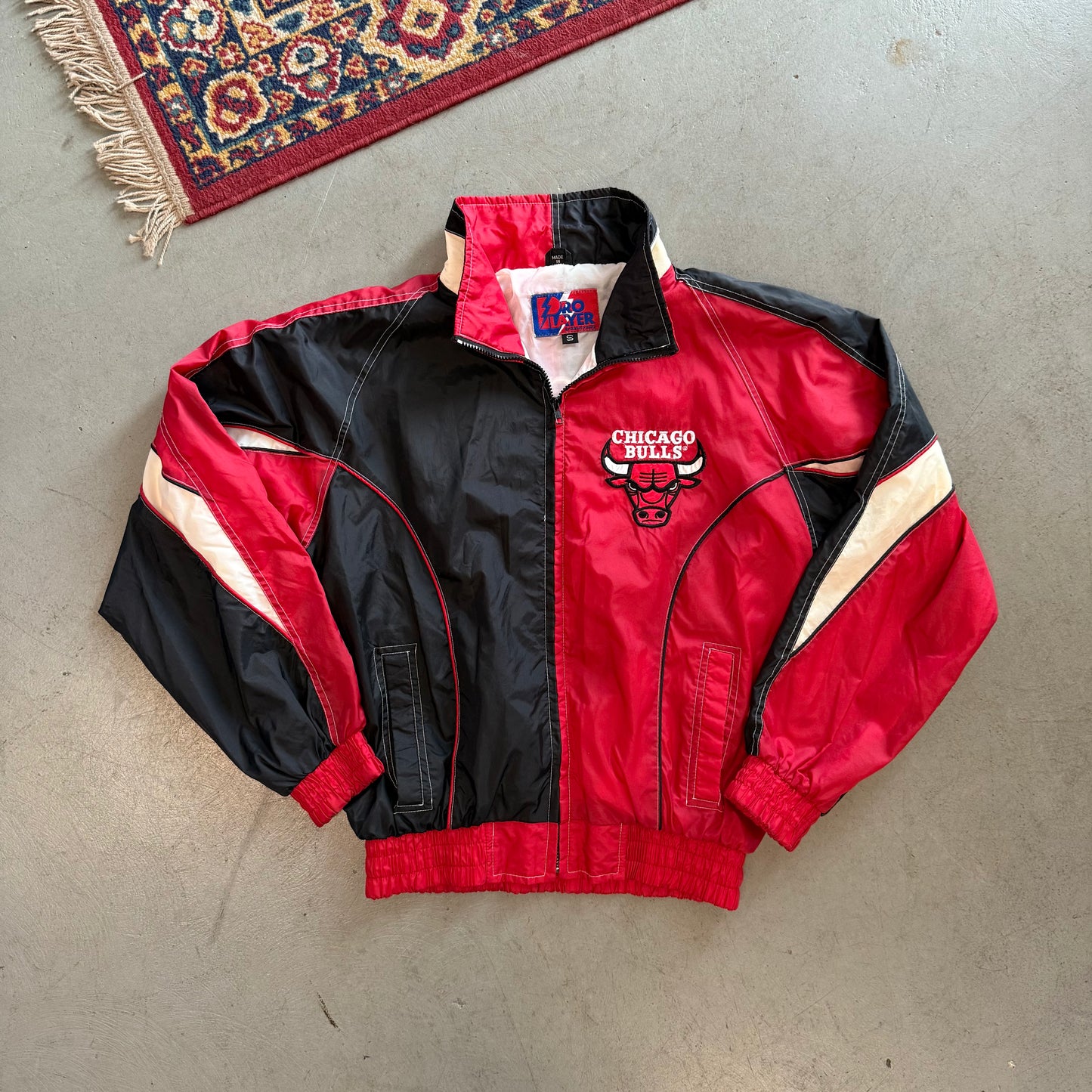 Vintage Pro Player Chicago Bulls Windbreaker - Small (Fits Large)