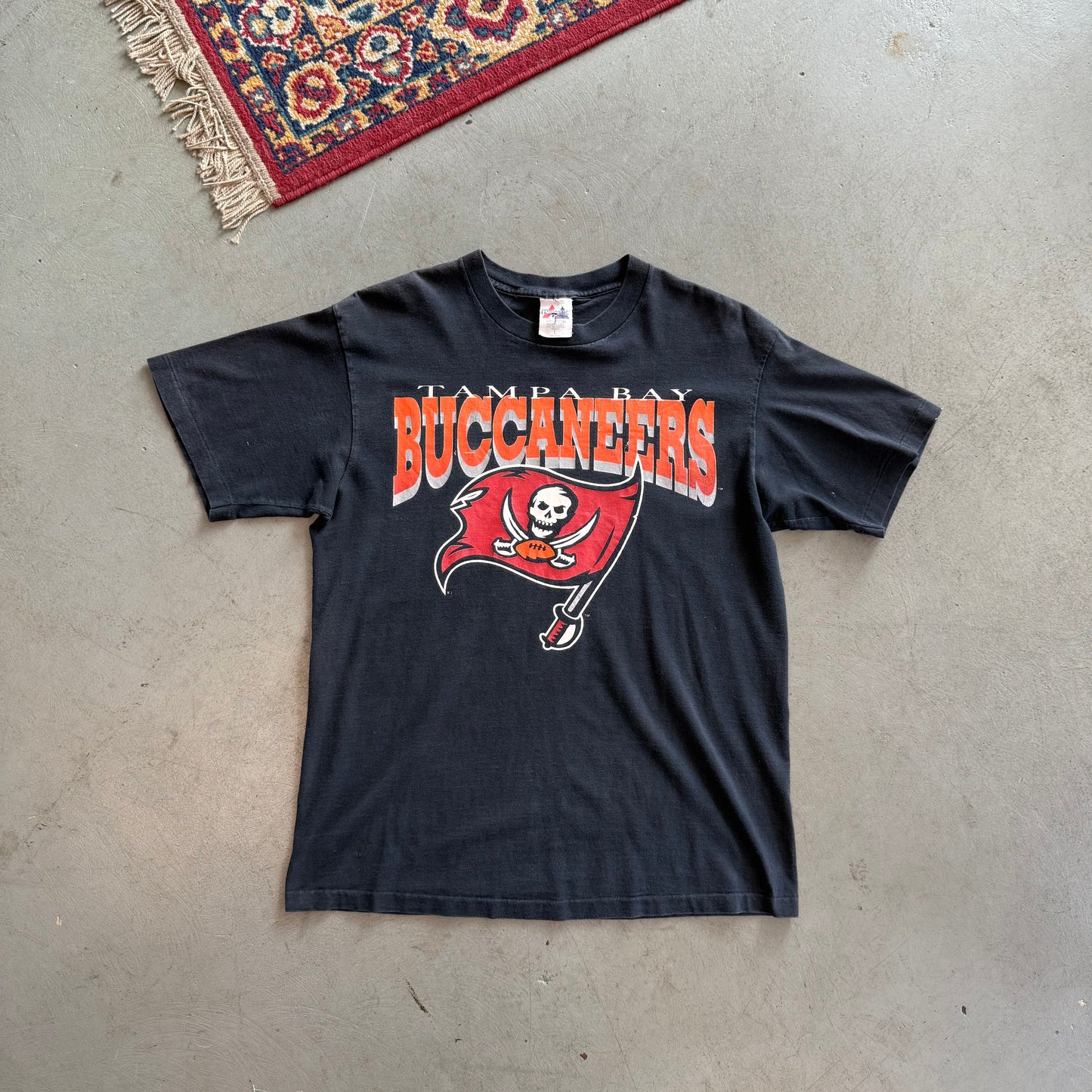 Vintage Tampa Bay Bucs Tee - Large