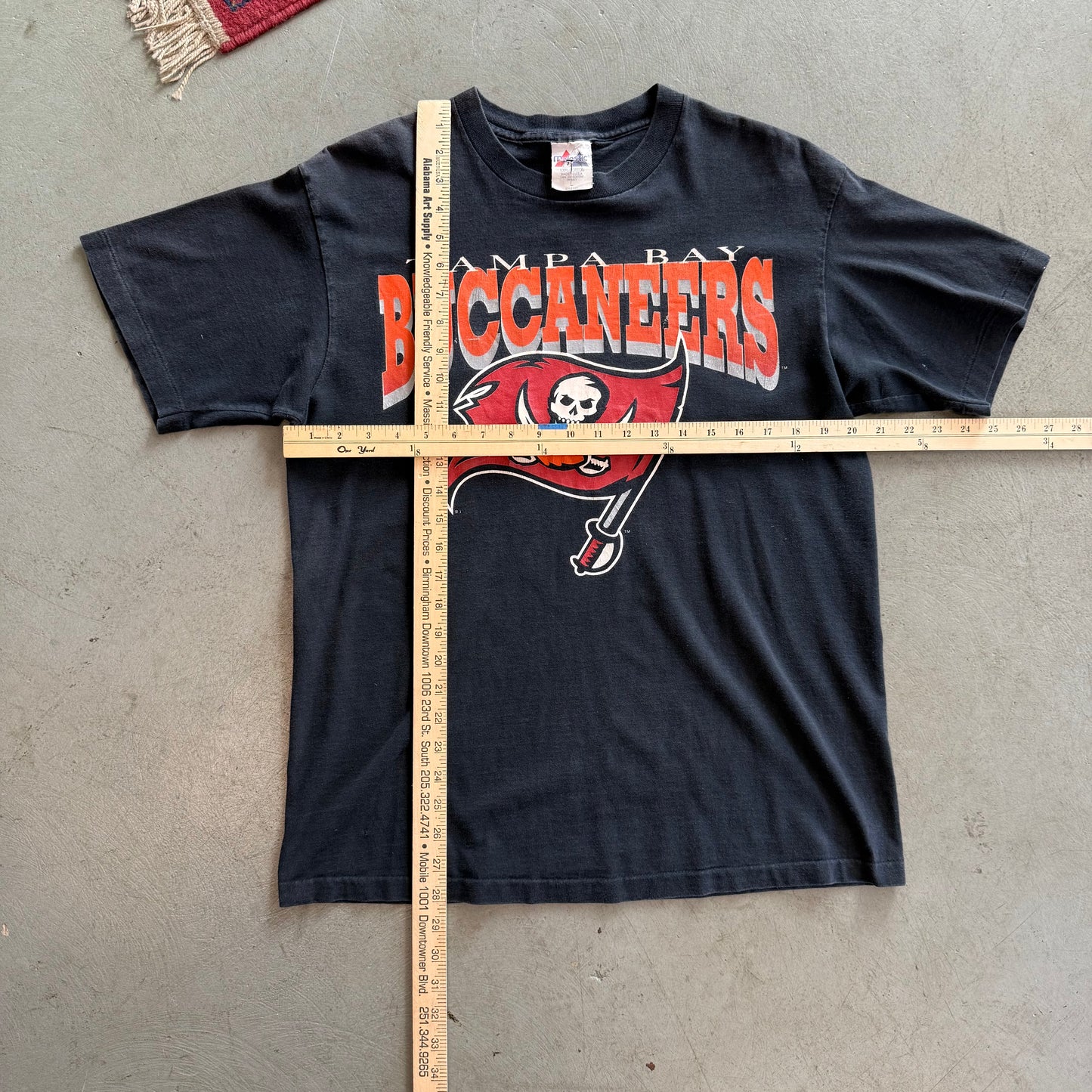 Vintage Tampa Bay Bucs Tee - Large
